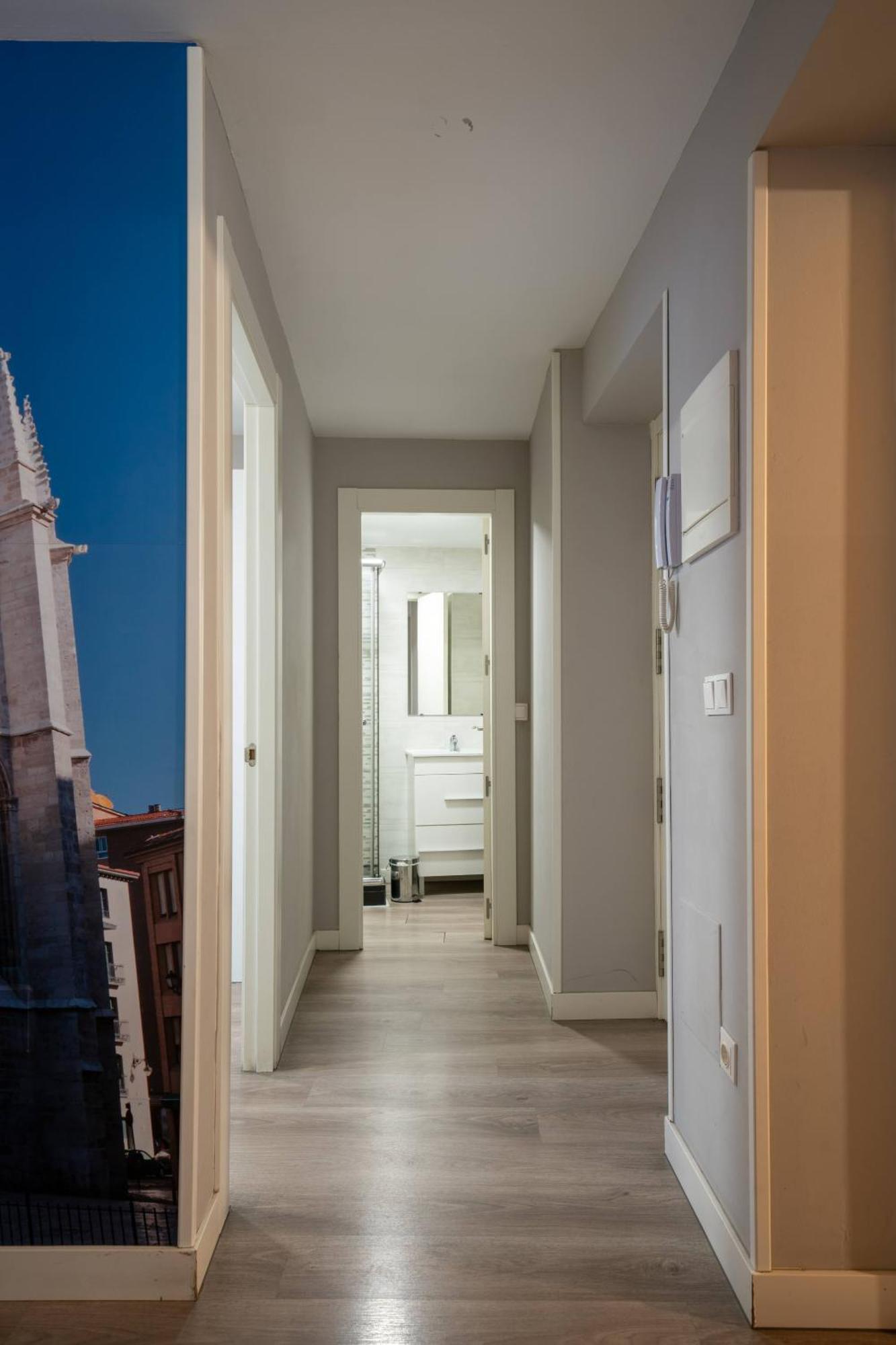 Apartamentos Go - Leopoldo Cano Center Valladolid Exteriör bild